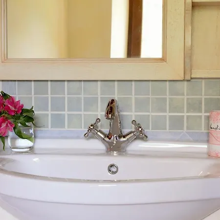 Agriturismo Casale La Palombara Feriegård *