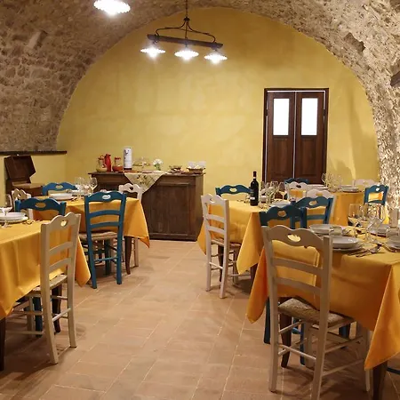 Agriturismo Casale La Palombara *