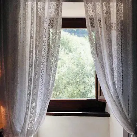 Casale La Palombara Agroturismo *